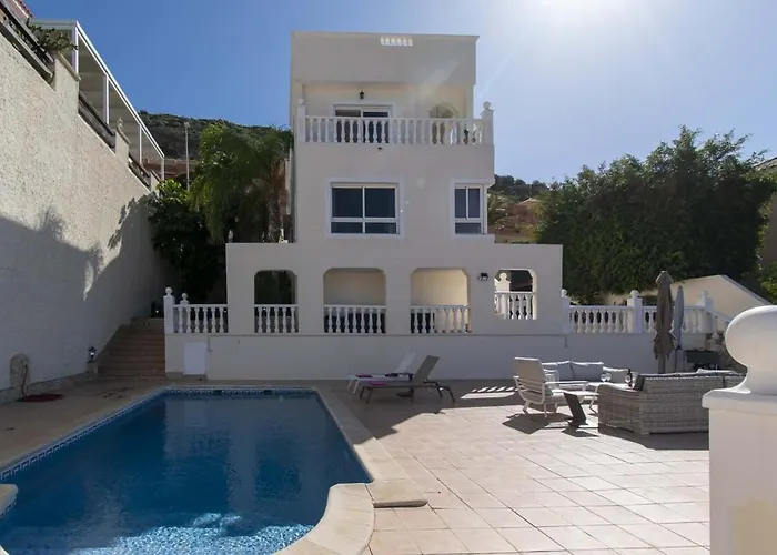 Belkis Villa